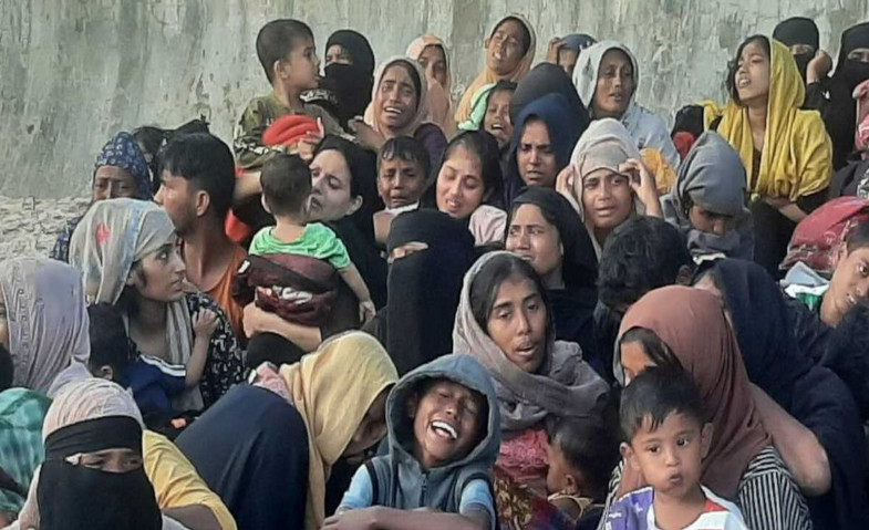 135 Pengungsi Rohingya Dipindahkan ke Kantor Gubernur Aceh