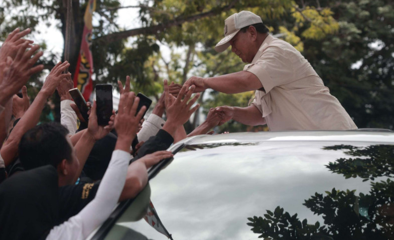 Kedatangan Prabowo di Subang Disambut Emak-emak