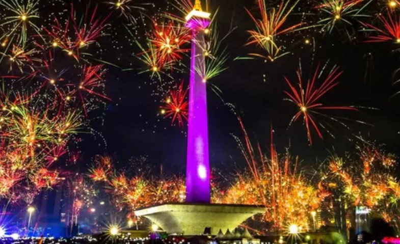 Perayaan Tahun Baru 2024 di Jakarta, 500 Ribu Warga Padati Monas