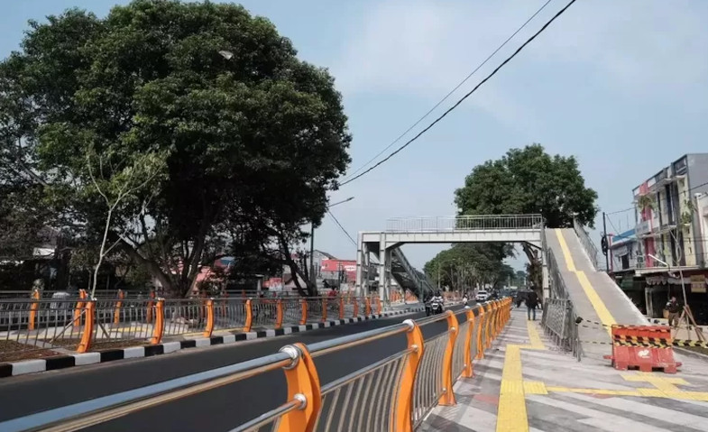 Pemkot Depok Tutup JPO di Taman SeCawan untuk Sementara
