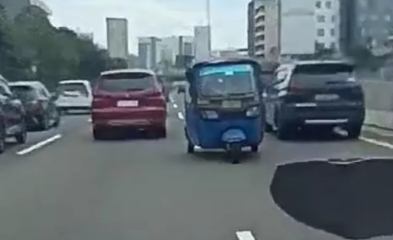 Ikuti Google Maps, Bajaj Masuk Tol Janger Lawan Arah