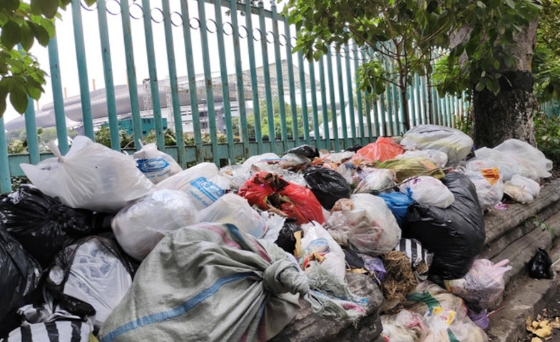 Sampah Menumpuk di Jogja, Pemda DIY Kena Bully