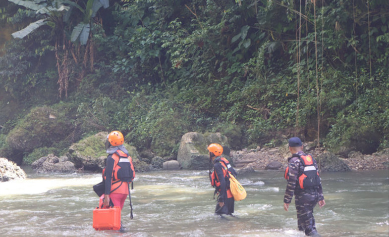 Saat Nyeberang Sungai, 5 Warga Nias Terseret Arus