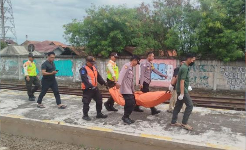 Wanita Tanpa Identitas Tewas Tertabrak KRL di Stasiun Cikarang Bekasi