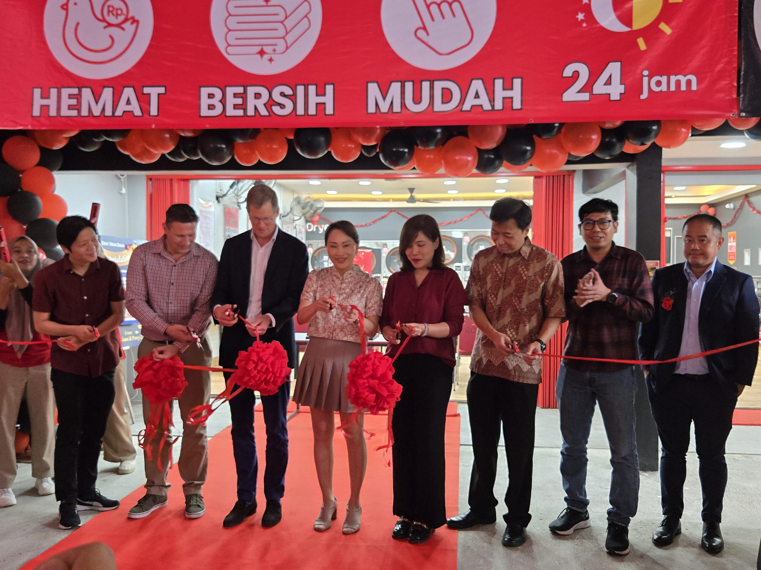 Iklim Usaha di Indonesia Menurun, Jakarta Coin Laundry Justru Buka Outlet Laundri Koin Terbesar di Indonesia